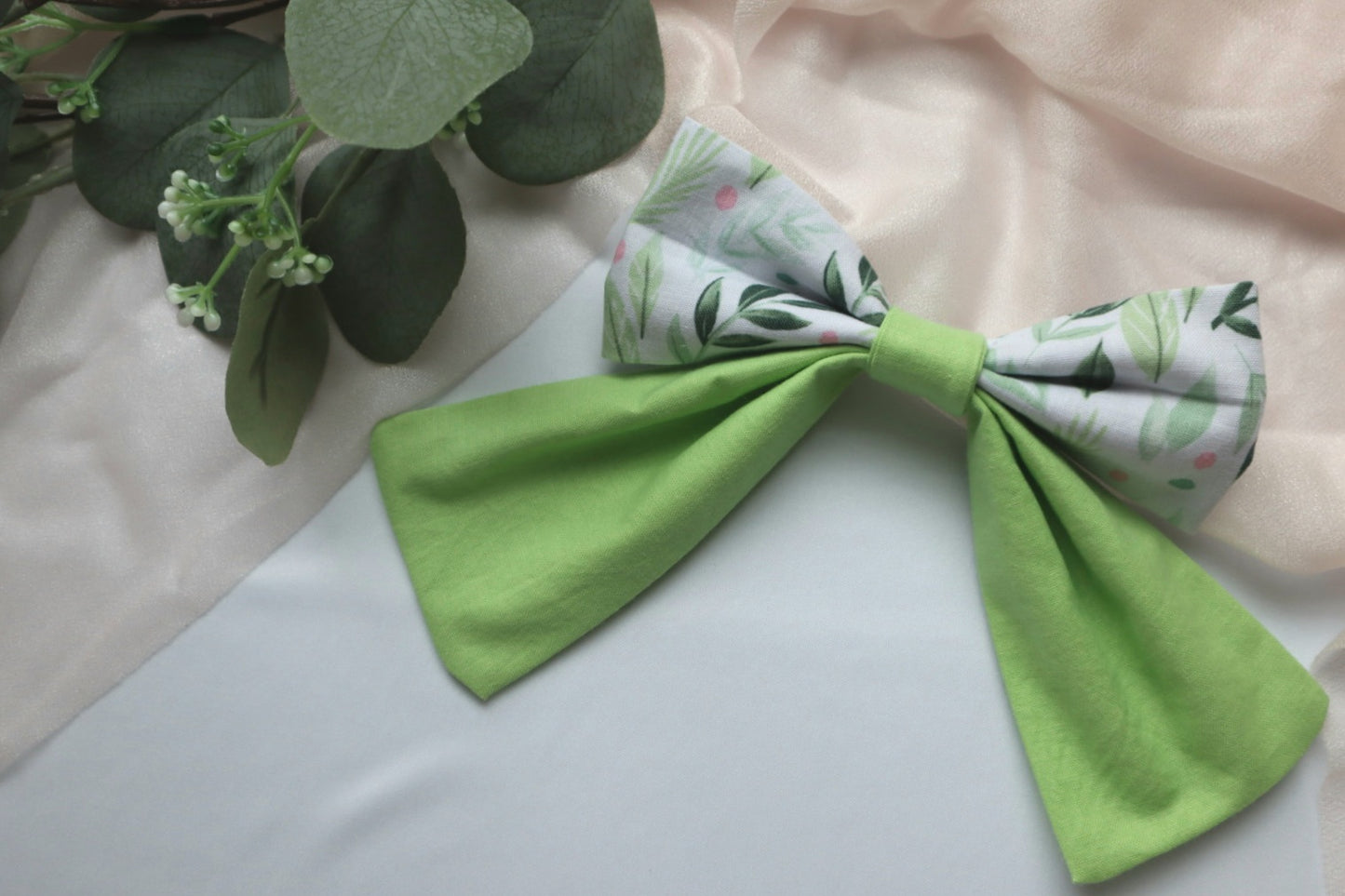 Summer Greenery Hair Bow